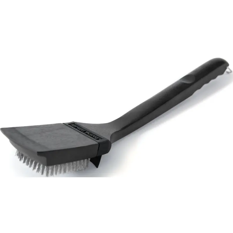 Broil King 65225 Sturdy Grill Brush – Triple-Wire Bristle Cleaning Tool 1