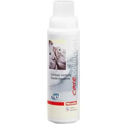Miele Outdoor Clothing Detergent – 250 Ml Specialized Formula For Technical Fabrics, 6808150 1